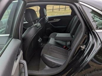 Audi A4 2.0 TDI 40 S line S Tronic quattro Euro 6 (s/s) 4dr
