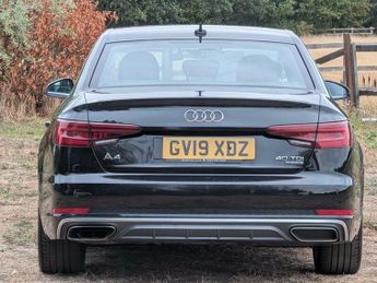 Audi A4 2.0 TDI 40 S line S Tronic quattro Euro 6 (s/s) 4dr
