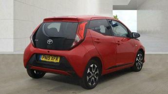 Toyota AYGO 1.0 VVT-i x-trend Funroof x-shift Euro 6 5dr