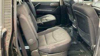 Ssangyong Turismo 2.2D SE Euro 6 5dr