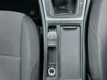 Volkswagen Golf 1.6 TDI BlueMotion Euro 5 (s/s) 5dr