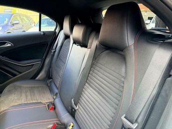 Mercedes-Benz A Class 2.1 A200d AMG Line (Executive) 7G-DCT Euro 6 (s/s) 5dr