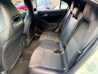 Mercedes-Benz A Class 2.1 A200d AMG Line (Executive) 7G-DCT Euro 6 (s/s) 5dr