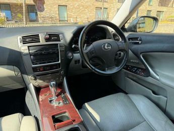 Lexus IS 2.5 250 SE-L 4dr