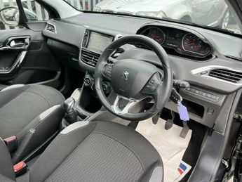 Peugeot 208 1.2 VTi PureTech Style Euro 5 5dr