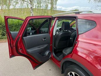 Nissan Qashqai 1.6 n-tec+ CVT 2WD Euro 5 5dr