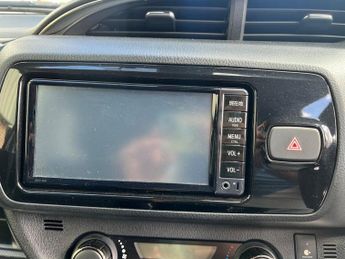 Toyota VITZ AUTO 1.3 Auto Jewela Edition 5dr