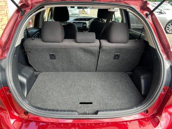 Toyota VITZ AUTO 1.3 Auto Jewela Edition 5dr