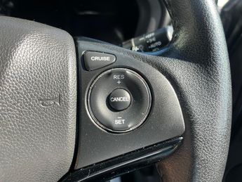 Honda HR-V 1.5H I-VTEC IMMD Hybrid EX CVT
