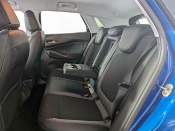 Vauxhall Grandland X 1.2 Turbo Sport Nav Auto Euro 6 (s/s) 5dr