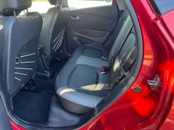 Renault Captur 1.2 TCe ENERGY Signature Nav Auto Euro 6 (s/s) 5dr