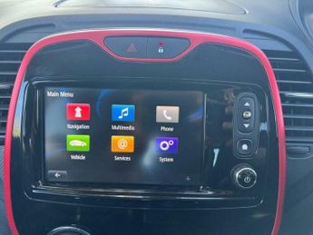 Renault Captur 1.2 TCe ENERGY Signature Nav Auto Euro 6 (s/s) 5dr