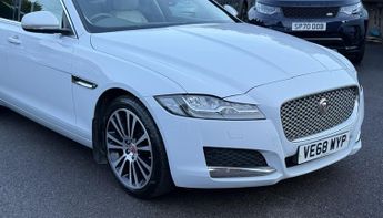 Jaguar XF 2.0d Portfolio Sportbrake 5dr Diesel Auto AWD Euro 6 (s/s) (240 