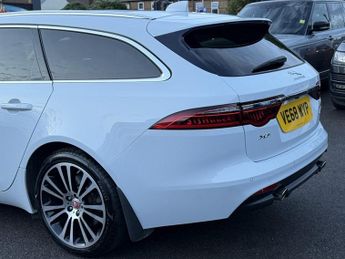 Jaguar XF 2.0d Portfolio Sportbrake 5dr Diesel Auto AWD Euro 6 (s/s) (240 