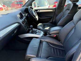 Audi Q5 3.2 FSI V6 S line S Tronic quattro Euro 5 5dr