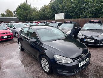 Volkswagen Golf SE TDI BLUEMOTION TECHNOLOGY DSG