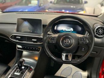 MG MG HS 1.5 T-GDI 16.6kWh Excite Auto Euro 6 (s/s) 5dr