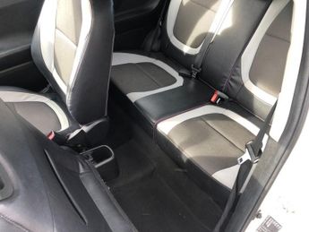 Kia Picanto WHITE ECODYNAMICS