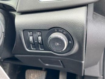 Vauxhall Astra 1.6 16v Exclusiv Auto Euro 5 5dr