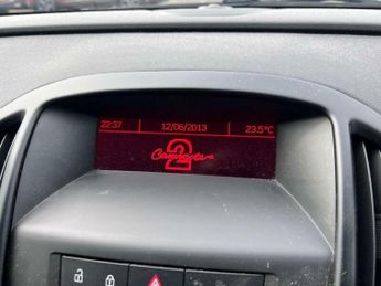 Vauxhall Astra 1.6 16v Exclusiv Auto Euro 5 5dr