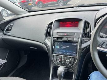 Vauxhall Astra 1.6 16v Exclusiv Auto Euro 5 5dr