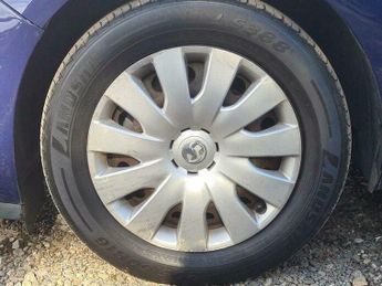 Vauxhall Astra 1.6 16V Exclusiv Sports Tourer Auto Euro 5 5dr