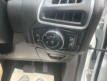 Ford Focus 1.6 Zetec Powershift Euro 5 5dr