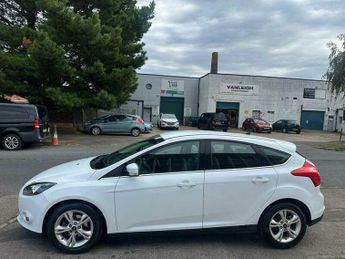 Ford Focus 1.6 Zetec Powershift Euro 5 5dr
