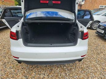 Audi A4 2.0 TFSI SE Saloon 4dr Petrol S Tronic Euro 6 (s/s) (190 ps)