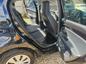Volkswagen Up 1.0 Move up! Hatchback 5dr Petrol ASG Euro 6 (s/s) (60 ps)