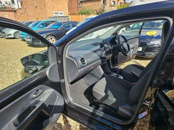 Volkswagen Up 1.0 Move up! Hatchback 5dr Petrol ASG Euro 6 (s/s) (60 ps)