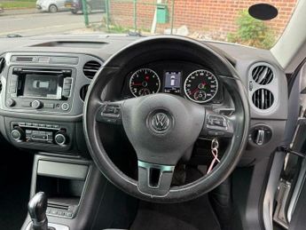 Volkswagen Tiguan 2.0 TDI BlueMotion Tech Match DSG 4WD Euro 5 (s/s) 5dr