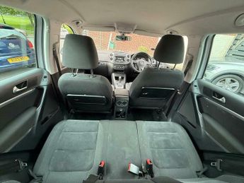 Volkswagen Tiguan 2.0 TDI BlueMotion Tech Match DSG 4WD Euro 5 (s/s) 5dr