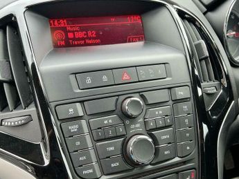 Vauxhall Astra 1.6i Elite Euro 6 5dr