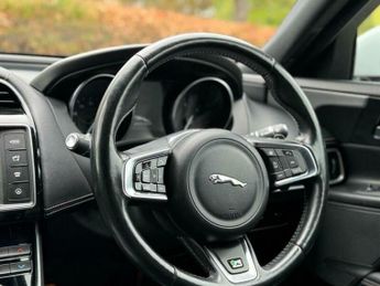 Jaguar XE 2.0d R-Sport Auto Euro 6 (s/s) 4dr