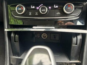 Vauxhall Grandland X 1.2 Turbo Sport Nav Auto Euro 6 (s/s) 5dr