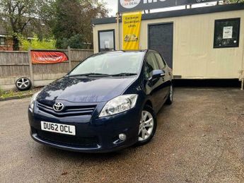 Toyota Auris 1.33 Dual VVT-i Colour Collection Euro 5 (s/s) 5dr