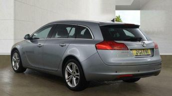 Vauxhall Insignia 2.0 CDTi SRi Nav Sports Tourer Auto Euro 5 5dr