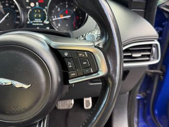 Jaguar F-Pace 2.0 D240 R-Sport Auto AWD Euro 6 5dr 237BHP