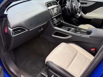 Jaguar F-Pace 2.0 D240 R-Sport Auto AWD Euro 6 5dr 237BHP