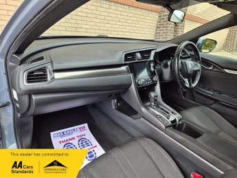 Honda Civic 1.0 VTEC SR