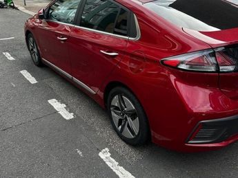 Hyundai Ioniq PREMIUM SE
