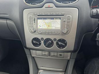 Ford Focus 1.6 Sport Auto 5dr