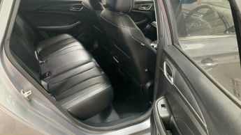 MG MG5 61.1kWh Exclusive Long Range Auto 5dr