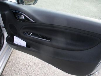 DS DS 3 PURETECH DSTYLE NAV S/S