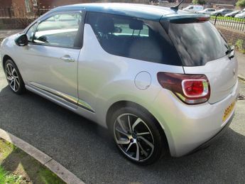 DS DS 3 PURETECH DSTYLE NAV S/S