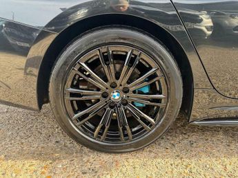 BMW 3 SERIES 2.0 320i M Sport Auto Euro 6 (s/s) 4dr