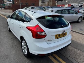Ford Focus 1.6 Titanium Powershift Euro 5 5dr