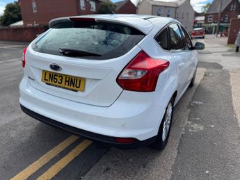 Ford Focus 1.6 Titanium Powershift Euro 5 5dr