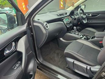 Nissan Qashqai 1.2 DIG-T Acenta XTRON Euro 6 (s/s) 5dr